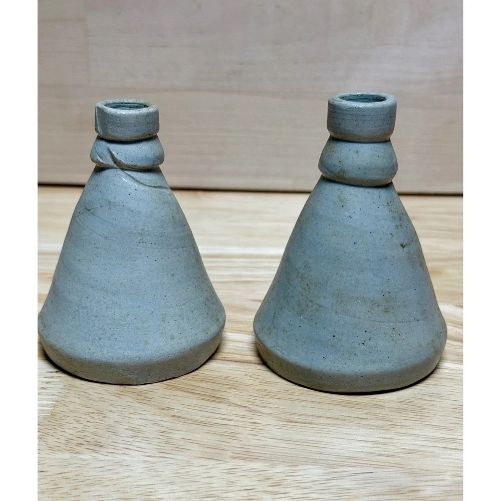 Williamsburg Pottery Salt Glaze Stoneware Blue Leaf Candle‎ Holder Pair VA USA